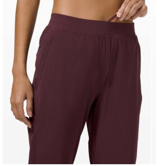 Lululemon Women's Adapted State Jogger Plum Size 8 - Picture 4 of 14